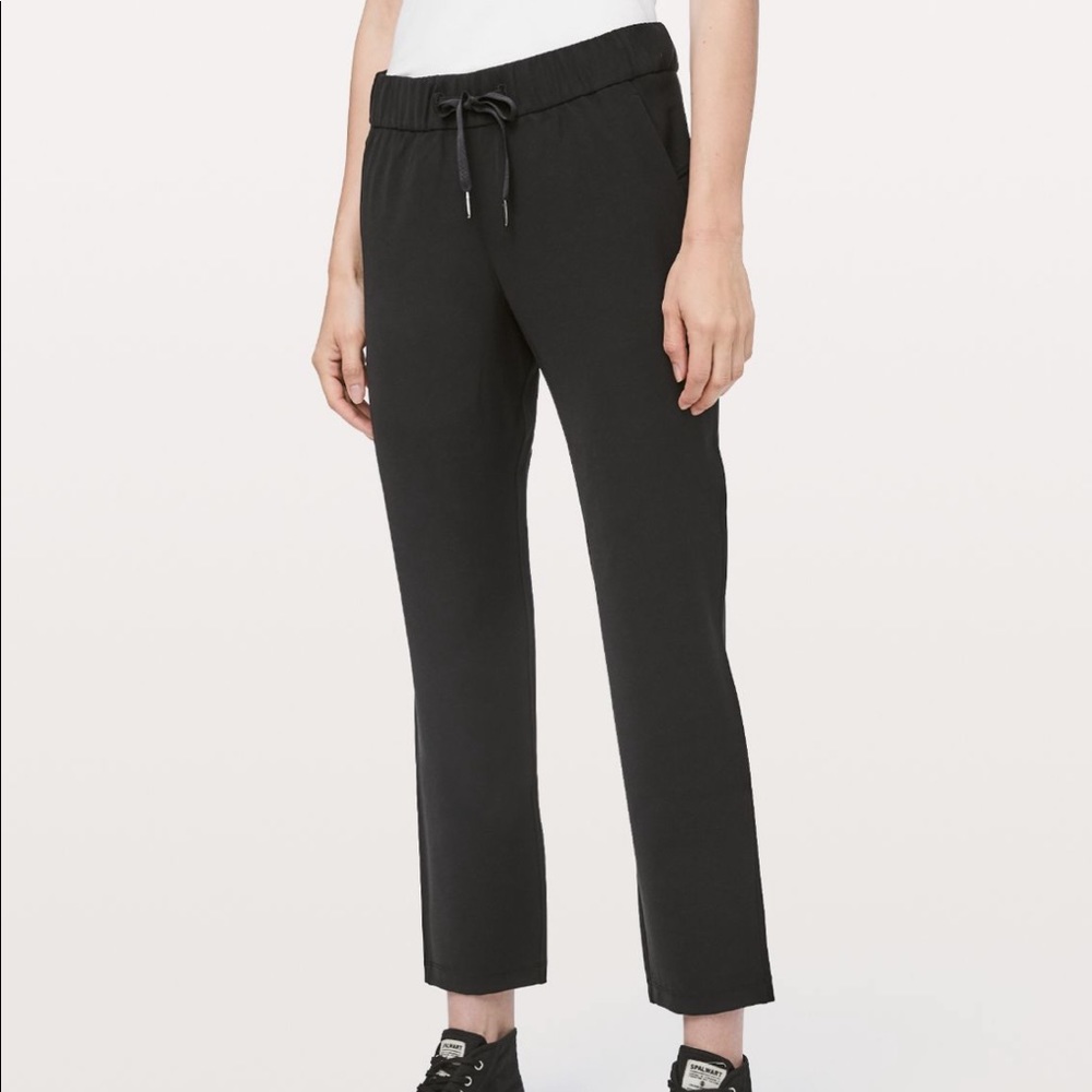 On the fly woven pant NWT lululemon